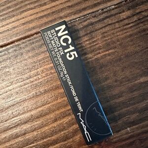 MAC Cosmetic Studio Fix Foundation Stick NEW NC15